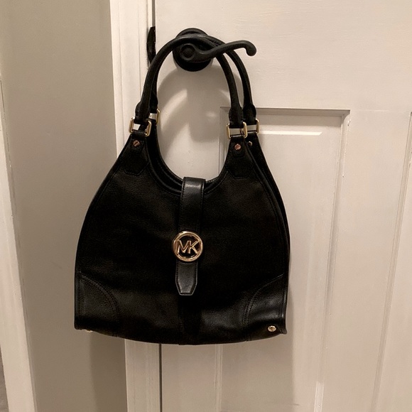 Michael Kors Black leather shoulder bag - Picture 1 of 3